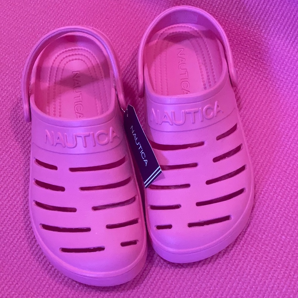 NAUTICA CLOGS